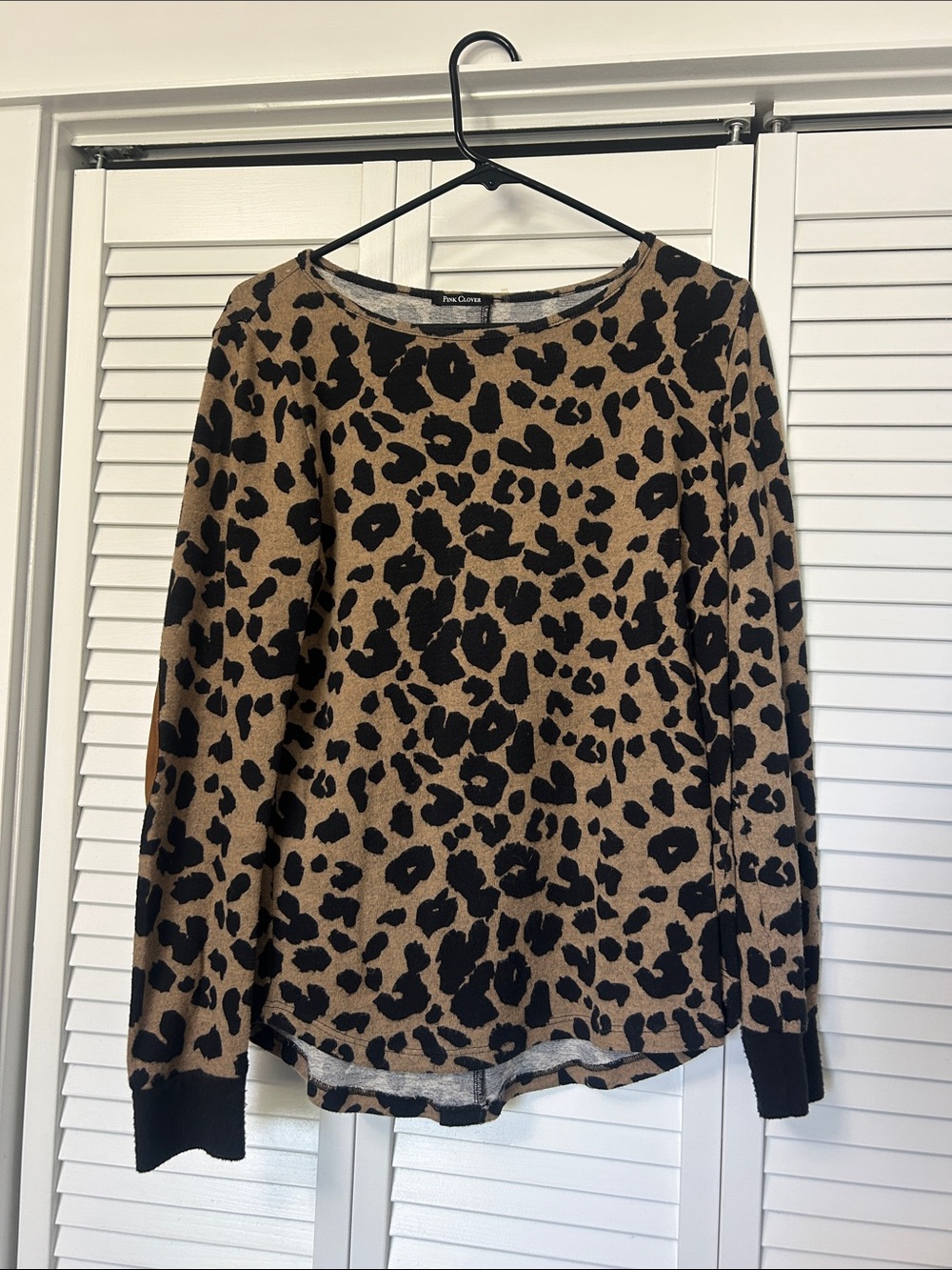 Pink Clover Leopard Print Long Sleeve Top - Tan & Black